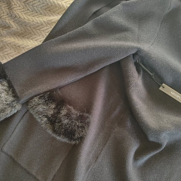 Max Sport Sweater Coat Jacket Duster with faux fur - Size Small - Color black. - Picture 5 of 8